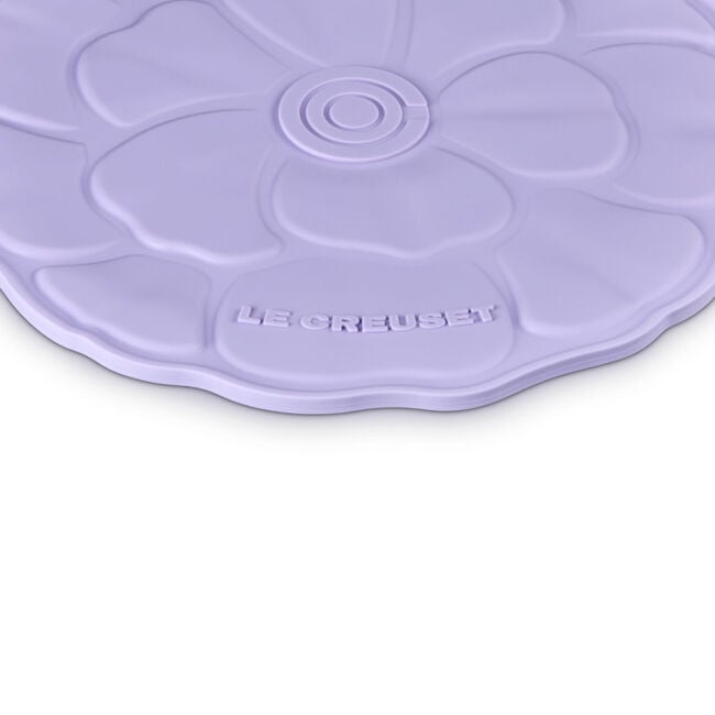 close-up of petal pattern