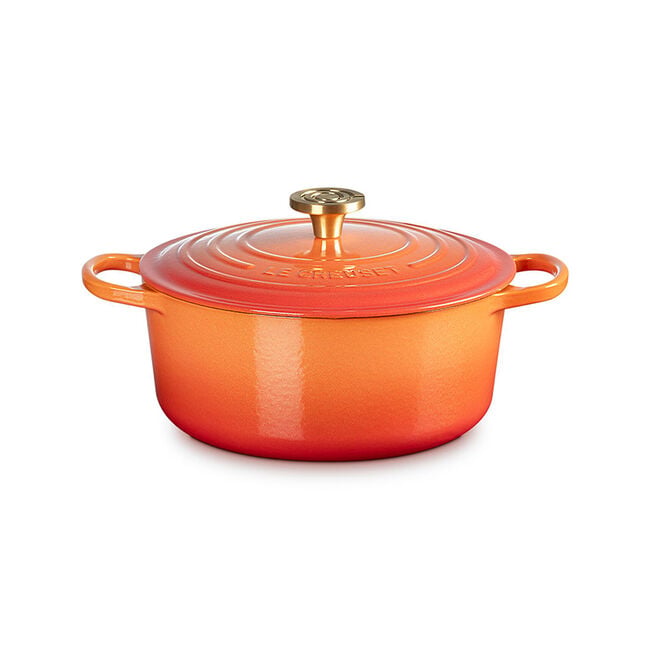 Signature Round Dutch Oven with Crucible Knob