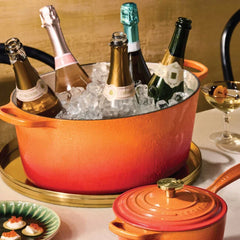 Signature Oval Dutch Oven with Crucible Knob