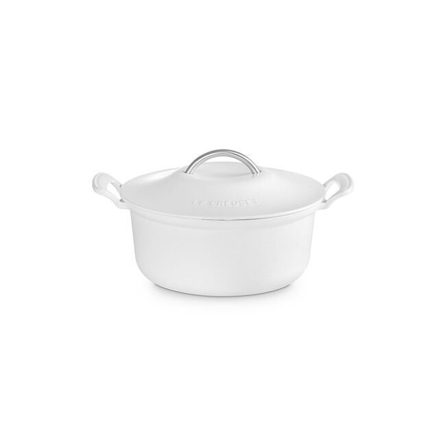Modern Heritage Round Dutch OvenMatte White