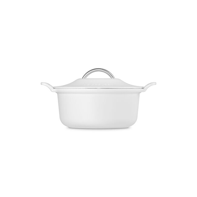 Modern Heritage Round Dutch OvenMatte White