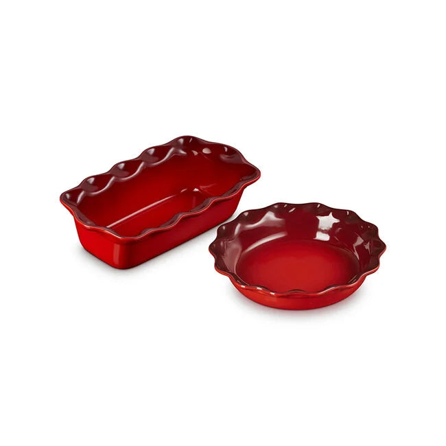 Heritage Pie Dish and Fluted Loaf Pan Set