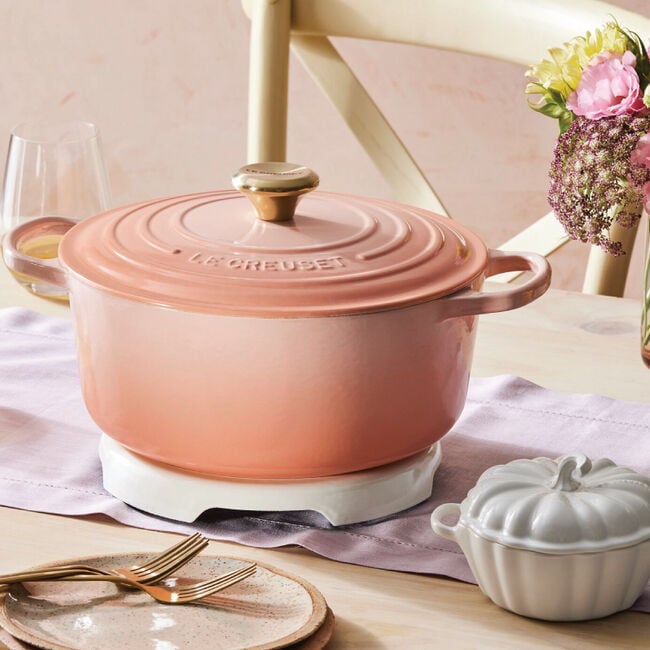 Enameled Cast Iron Signature TrivetWhite
